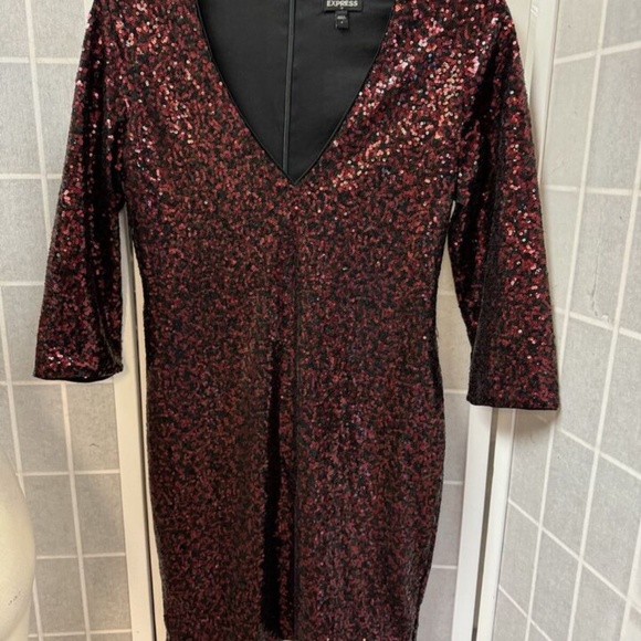 Express,Woman,Party Dress,Size S,Black red sequin,Zip,Long Sleeve,V Neck,Short.! - Picture 8 of 11